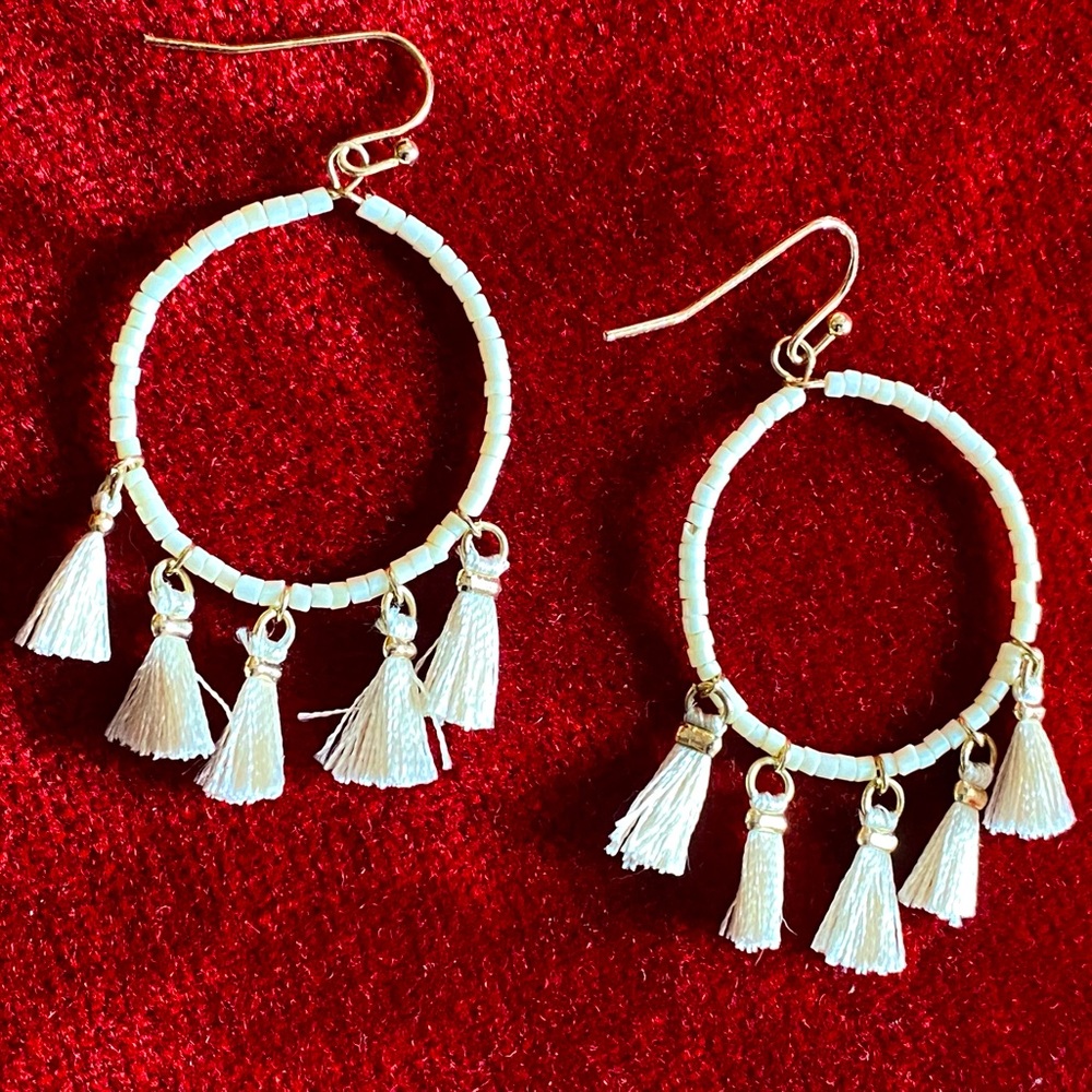 ~1.5” Tassel Hoop Earrings - Picture 1 of 2